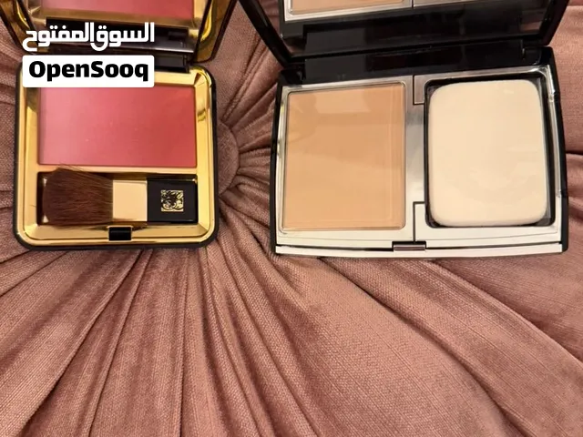 مكياج من ماركة جفنشي وكريمات وبخور ومرشات وشامبو