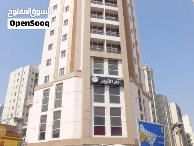 للايجار شقة بالسالمية على الدائري 5 تصلح صالون او مشغل نسائي
