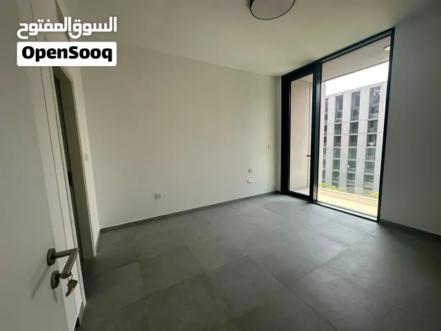 شقه غرفه وصاله ثاني ساكن الجاده مويلح التجاريه