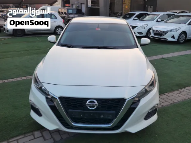 نيسان التيما موصفات خليجي بحالة ممتازة