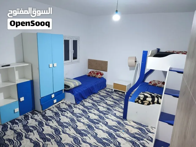 شقة للايجار ارضية في فينيسيا مفروشة بالكامل