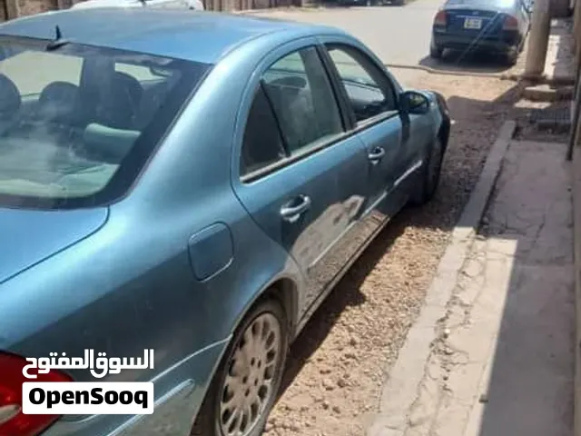 مرسيدس بنز الفئه E240