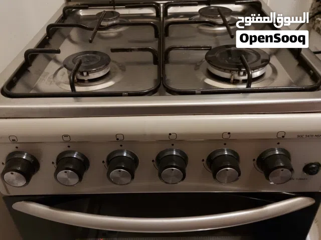 غاز و فرن بحالة جيدة