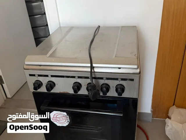 غسالة وثلاجه وفرن للبيع