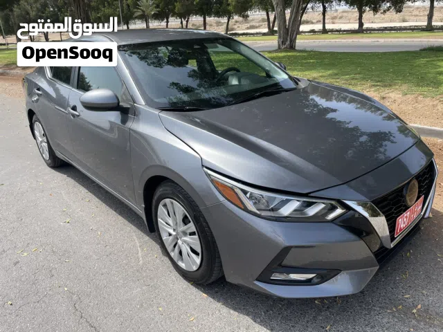 Sedan Nissan in Muscat