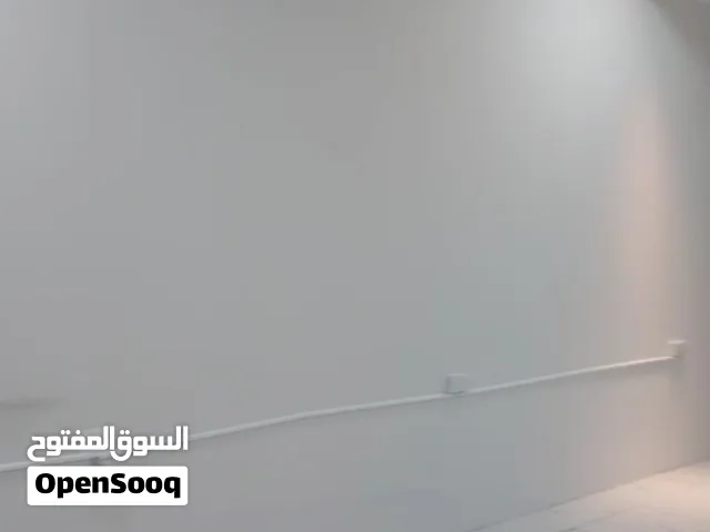 محل للايجار 25م اول مستاجر + مساحه جلسات خارجيه 150 م يطل علي الخليج يصلح ل قهوة متخصصه مشطب بالكامل