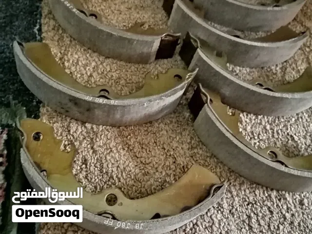 قطع شحن مرسيدس جديد ومستعمل الماني حافظه سيارات للطعام والبارد كهربا 24فولت نظيفه