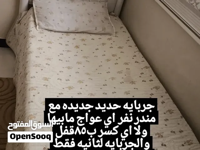 سرير نفر مع مندر بحالها ممتازه جديد