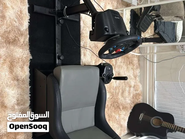 سيت أب قيادة متكامل للبيع!  دركسون Logitech G29 مع القير + كرسي رياضي مريح وقاعدته الصلبه قابل اليوم