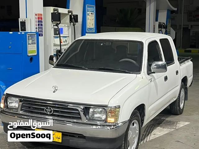 Used Toyota Hilux in Al Batinah