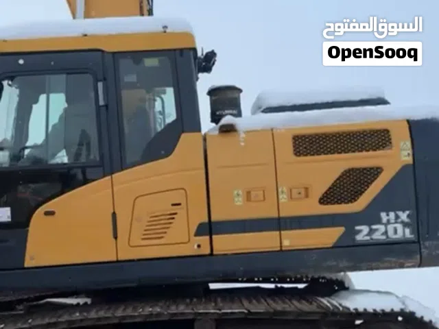 حفار هونداي HX220حالتها ممتازة استراد   المانيا كاش بعد التخفيض590الف دينار