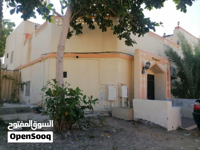 2500 m2 3 Bedrooms Townhouse for Sale in Sharjah Umm Khanoor