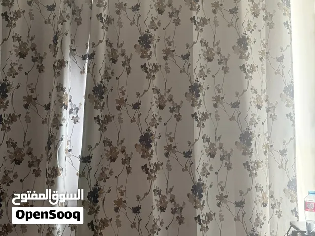 ستائر معتمة مع تور من ايكيا بحاله جيده جدا 6 قطع  6 pieces  Black out curtains