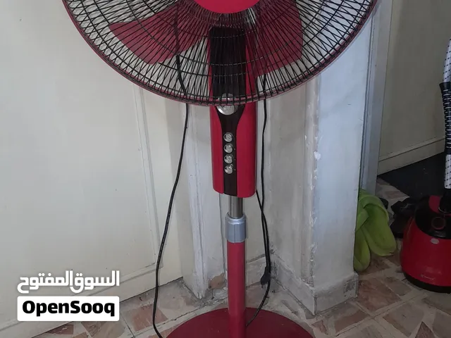 مراوح جانبية وستاند وارضيه بحالة جيده جدا وتعمل بشكل ممتاز جدا والأسعار تبدأ من ثمانيه دنانير