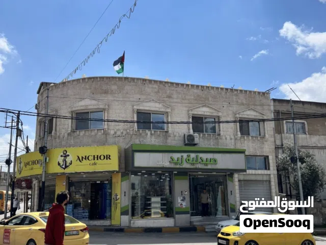 فرصه استثمارية مجمع تجاري في موقع مميز جدا للبيع