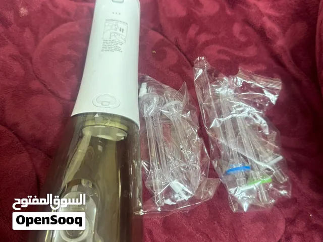 خيط مائي الاسنان