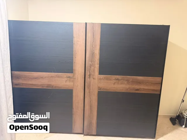 خزانة تعليق