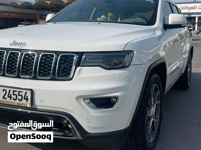 جيب جراند شيروكي ليمتد L (خليجي)   مبدل بنيد 2021 للجمالية فقط ( بدون حادث معروف ) باسمي