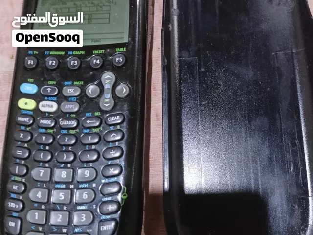 آلة حاسبه اصليه مستعمله قليل جدا