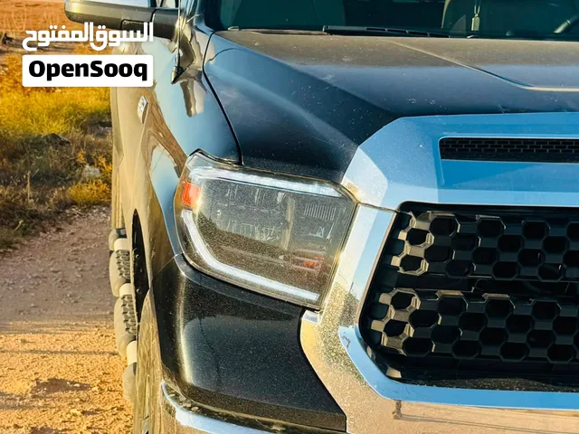 TOYOTA  TUNDRA