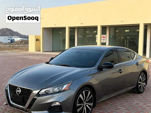 Used Nissan Altima in Al Batinah