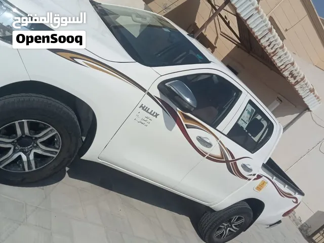 تيوتا هايلكس بيك اب