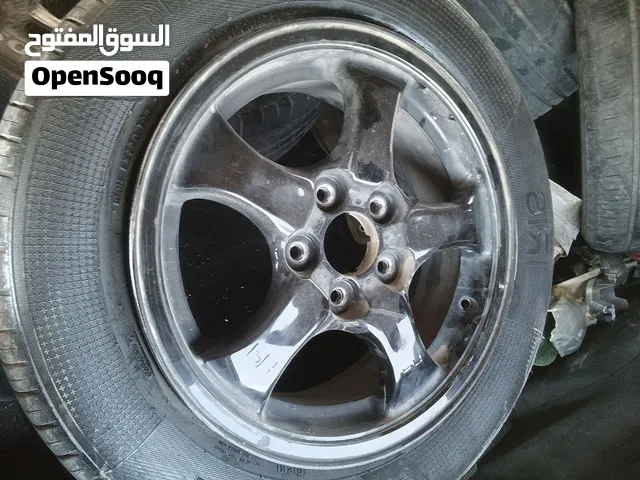 جنط كيا نيرو قياس 16 اربع فردات مع كوشوك مع طاسات جنط نظيف كوشوك نص عمر