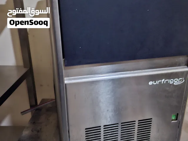 ايس ميكر للبيع بحاله ممتازه