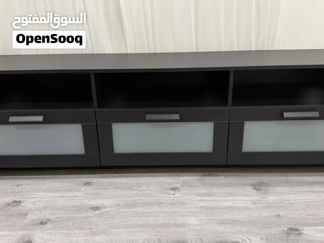 طاولة تلفزيون للبيع