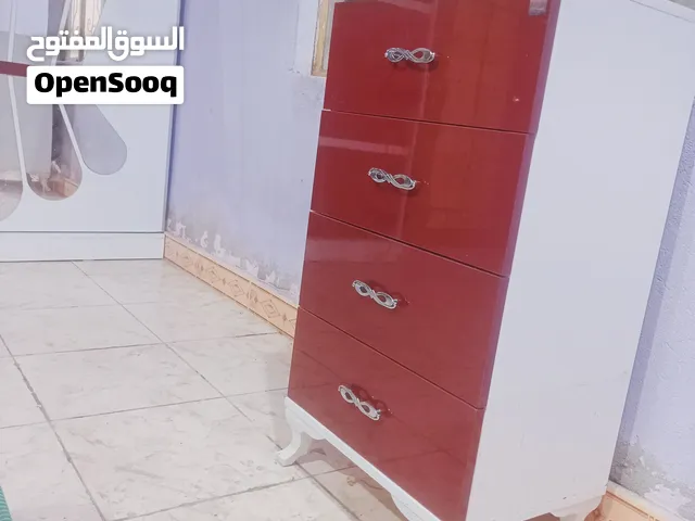 ميز مجرات للبيع