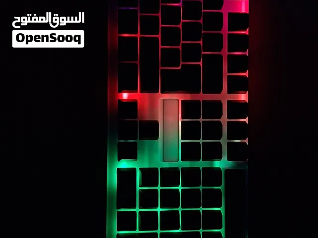 قطع كمبيوتر للبيع باحسن سعر ( كيبورد rgb ) كيبورد شبه جديد مضيئ