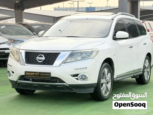 NISSAN PATHFINDER SV 2015