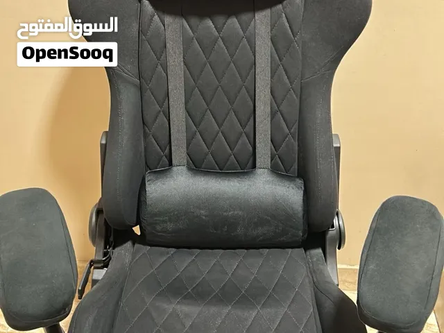 للبيع كرسي وطاوله من شركة ديفو