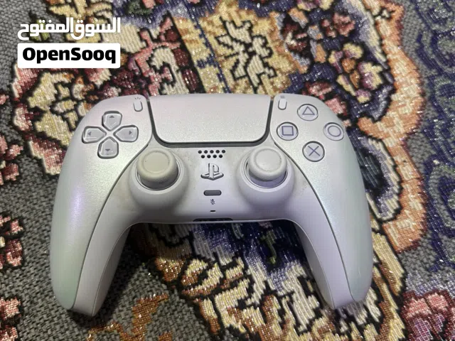 يدت بليستيشن 5 النسخه المميزه جديده استخدام قليل