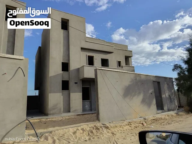 منزل دوبلكس عالطريق بالقرب من مستشفى المعاقين