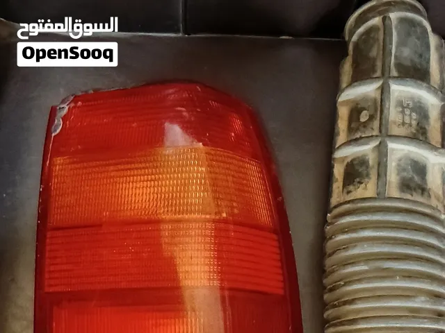 قطع غيار وخدمات المركبات غير السيارات للبيع في السوق المحلية
