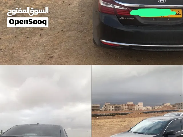للبيع هوندا أكورد 2017