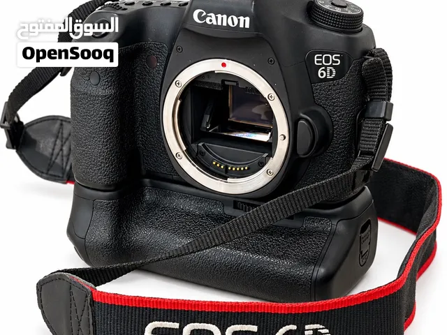 كاميرا كانون فل فريم 6D مع عدسات وفلاش العدة نظيييفه وشخصية