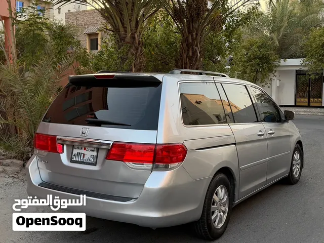 للبيع هوندا أوديسي موديل 2010 فل اوبشن في حالة جيدة بدون مشاكل