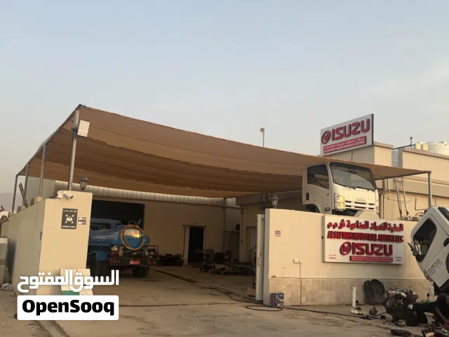 قطع غيار ايسوزو شاحنات وديمكس وجميع اعمال الصيانه  فى   المسفاه الصناعيه من 9 صباحا الى 9 مساء مستمر