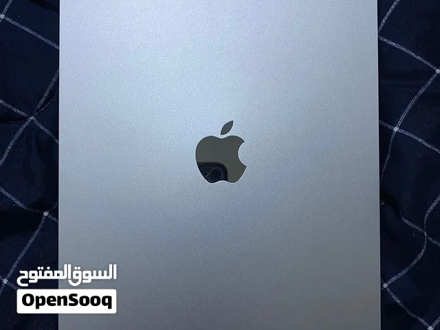11انش ايباد M5 256GB نظيف اذا لكيت بي شخط ينزل من السعر نظافته عالية واستخدامه سلس جدا اقوى معالج