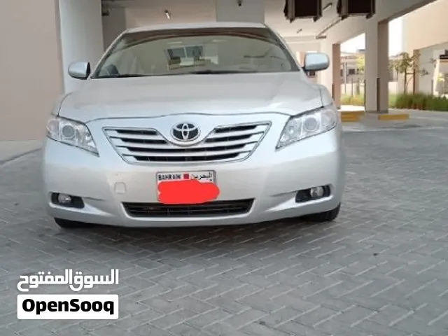For sale: Toyota Camry GLX, VVT-i, 2009 model. Price: 2200 (negotiable). Engine and Gerar and AC