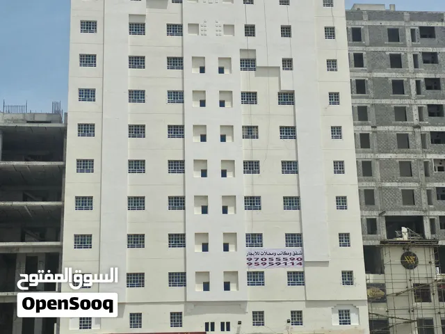 محل للإيجار في المعبيلة الجنوبية على الخط الأول من شارع النو