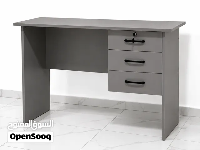 عرض يستاهل مكتب عملي وأنيق مع 3 أدراج وقفل مساحة مرتبة لشغلك ودراستك وكل أغراضك في مكان واحد