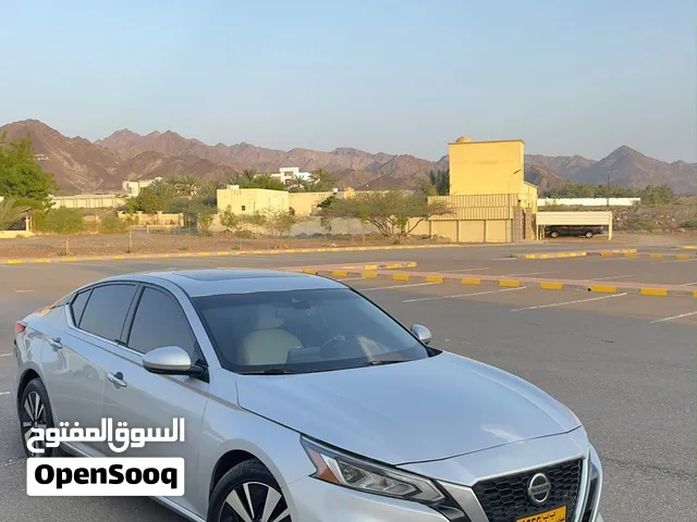 Used Nissan Altima in Al Dhahirah