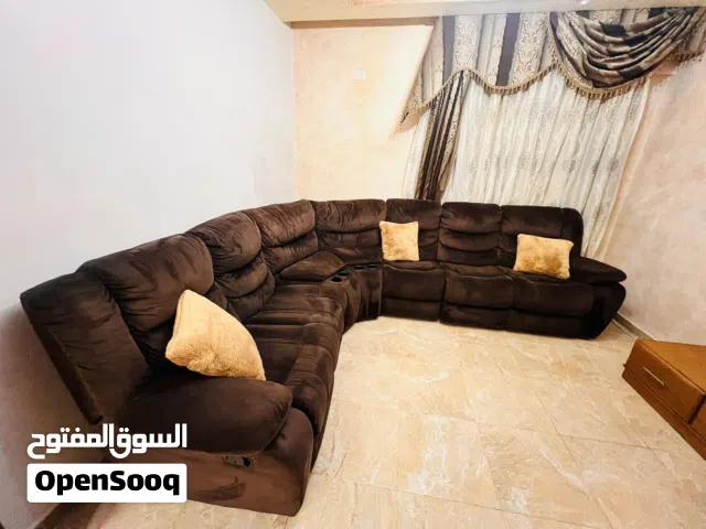 ريكلاينر امريكي كورنر نخب ونظيف
