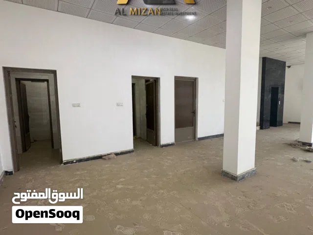 بناية حديثة للإيجـــار 400 متر ركن على شارع تجاري في البصره -الجزائر