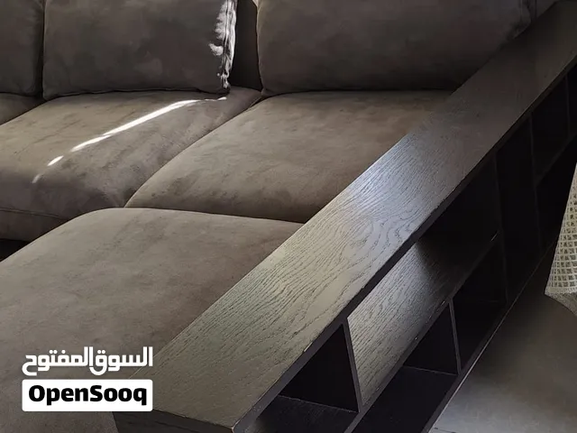 طقم كورنر مودرن فاخر للبيع ماركة saloni  الحجم (3*1.80)m