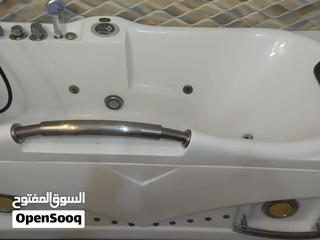 جاكوزي نظيف للبيع