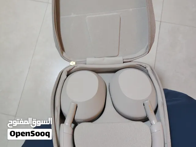 سماعة Sony WH-1000XM5 الماركة: سوني (Sony) الموديل: WH-1000XM5 الحجم / النوع: سماعة رأس كامل